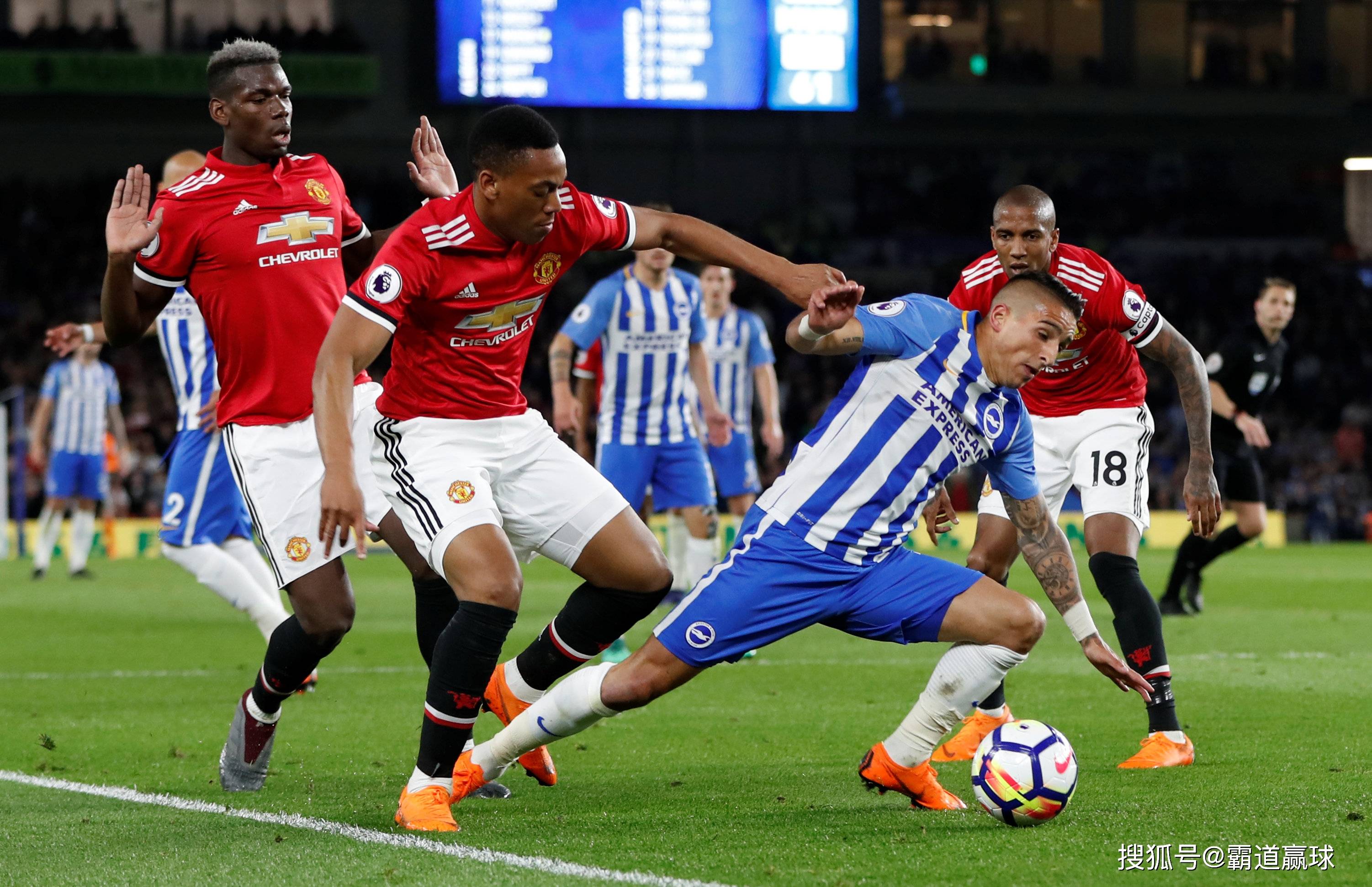 开云体育在线-曼联场上出现悬念，最终逆转对手