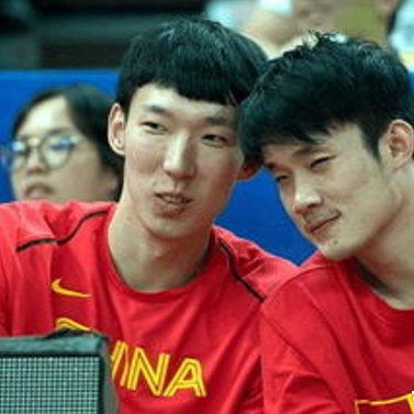 内线力量爆发,篮板争夺激烈升级 内线力量爆发,篮板争夺激烈升级