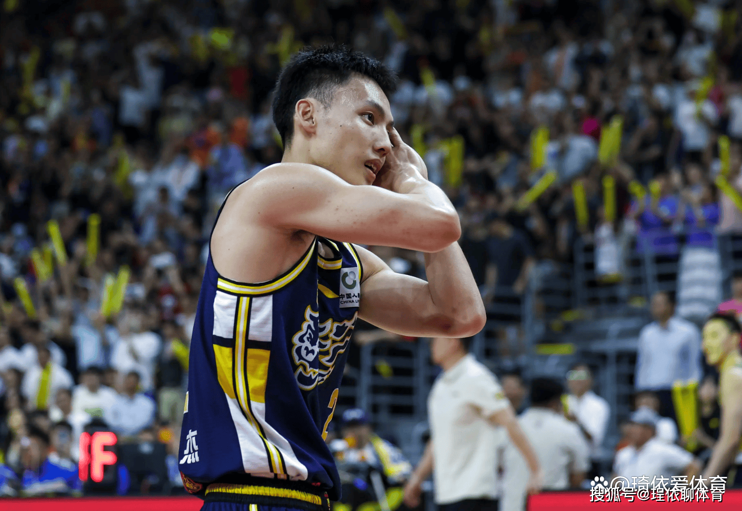 开云平台-包含广东宏远重视战术训练，备战下一场比赛的词条