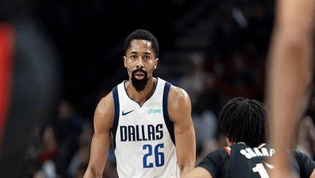 开云体育入口-包含开拓者横扫独行侠，豪取西部前四的词条