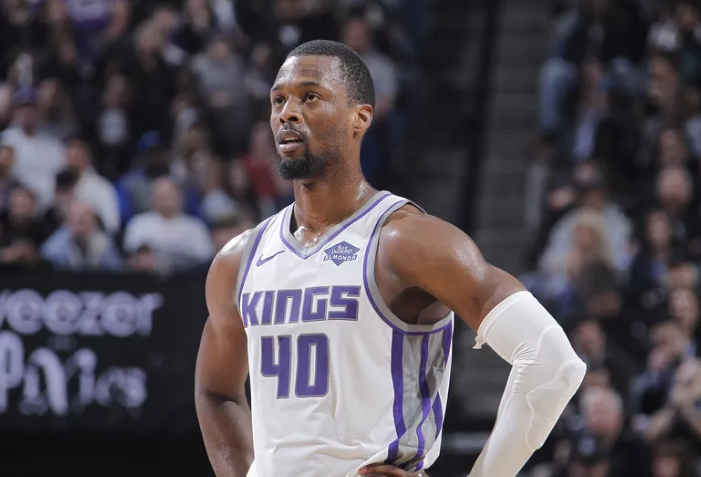 开云体育登录-国王碾压中国男篮,巴恩斯惊艳世界