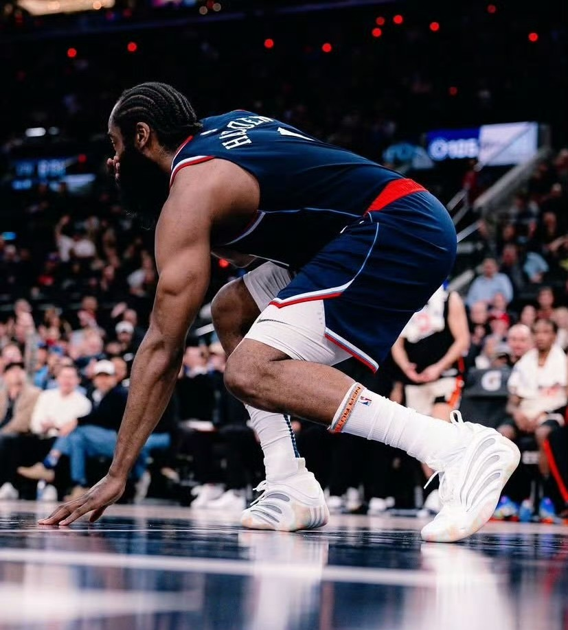 篮网轻取篮网B队，哈登一己之力扛起全队