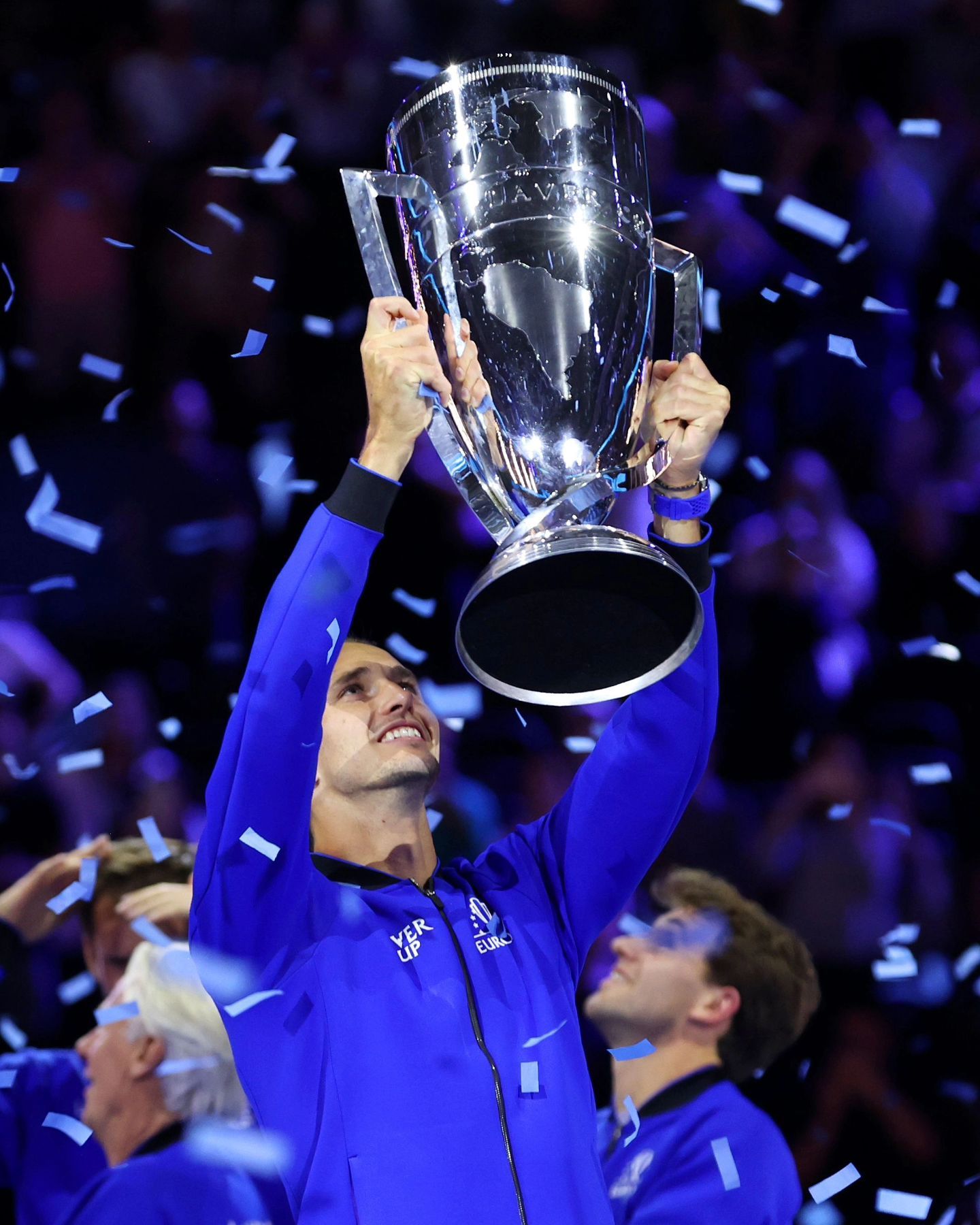 开云体育APP下载-年终总决赛鏖战拉沃尔杯,兹维列夫惊艳四座