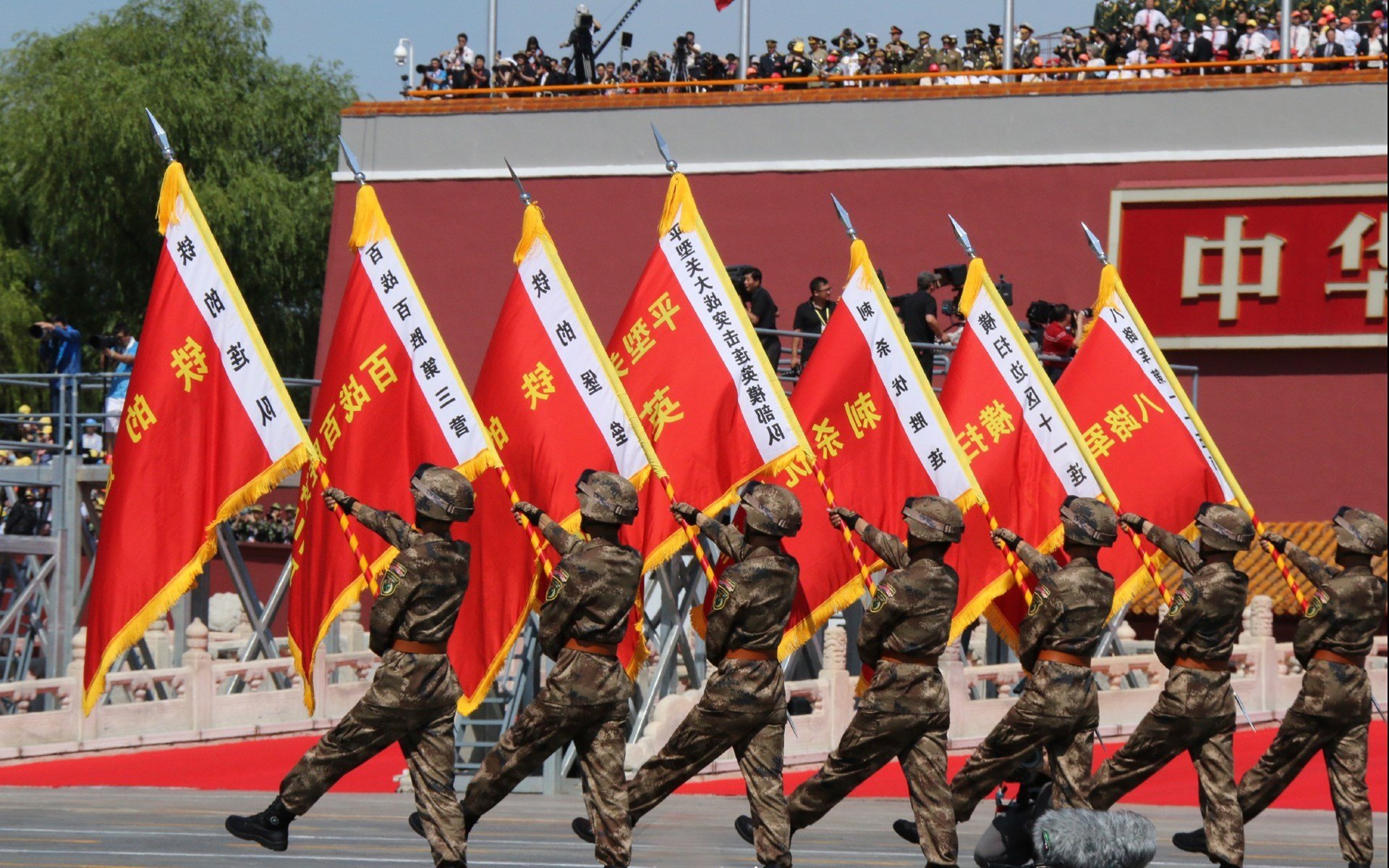 开云体育-冰与火之诗，2026世界杯之夜，武切维奇彻底打爆防线