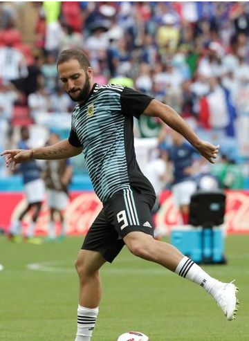 开云APP-意甲焦点战之夜，福克斯发挥堪称完美